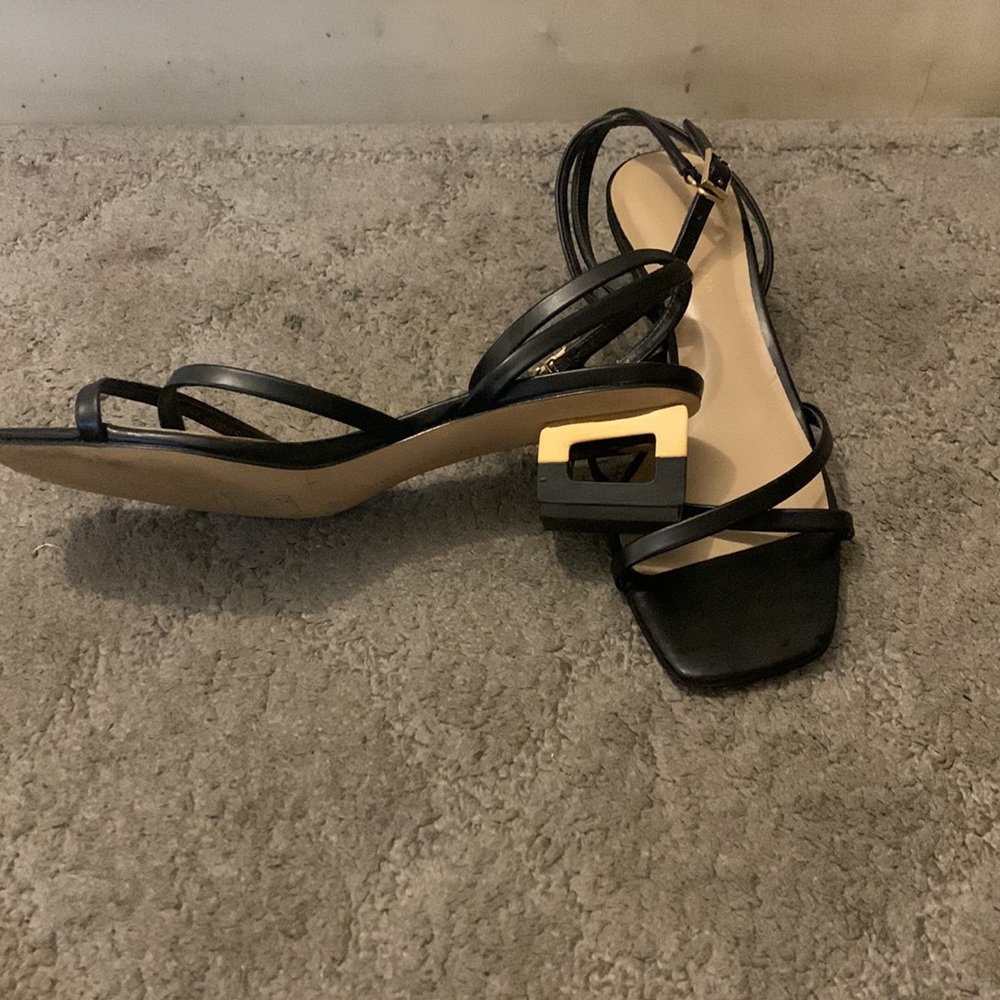 Charles & Keith sandals - Picture 3 of 6